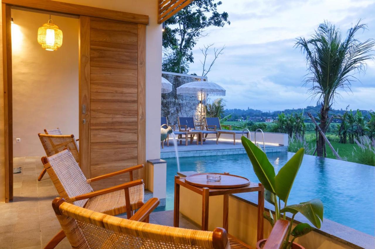 Boutique Villa Jogja Senang 日惹 外观 照片